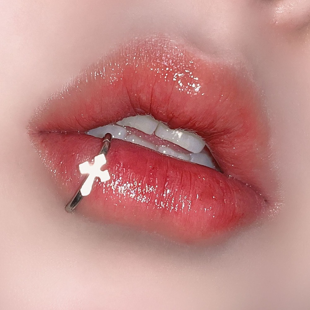 Body Jewelry Europe - Piercing Labial de Aço Titânio com